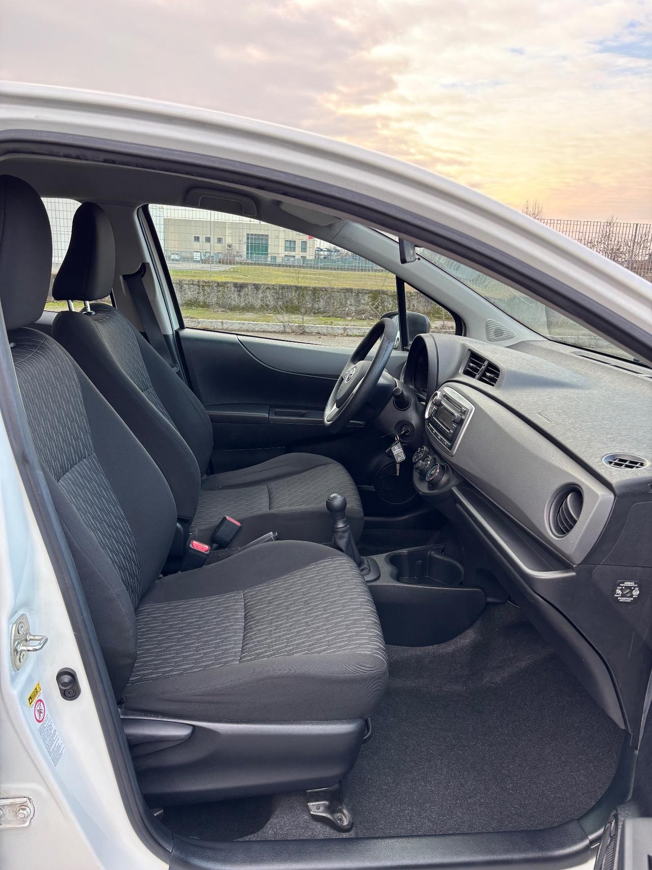 Toyota Yaris 1.0 5 porte GARANZIA TOYOTA