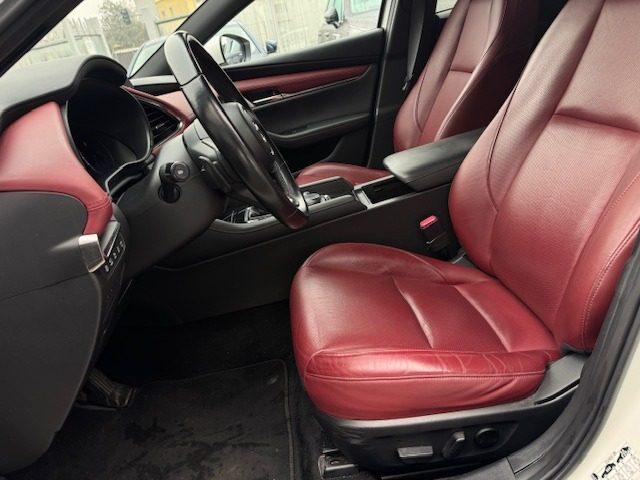 MAZDA 3 2.0L Skyactiv-X M-Hybrid Exclusive