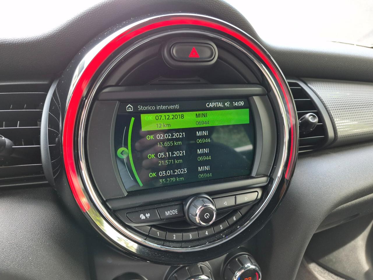 MINI Cooper D 1.5 *STORICO TAGLIANDI MINI* LED NAVI CLIMA AUTO