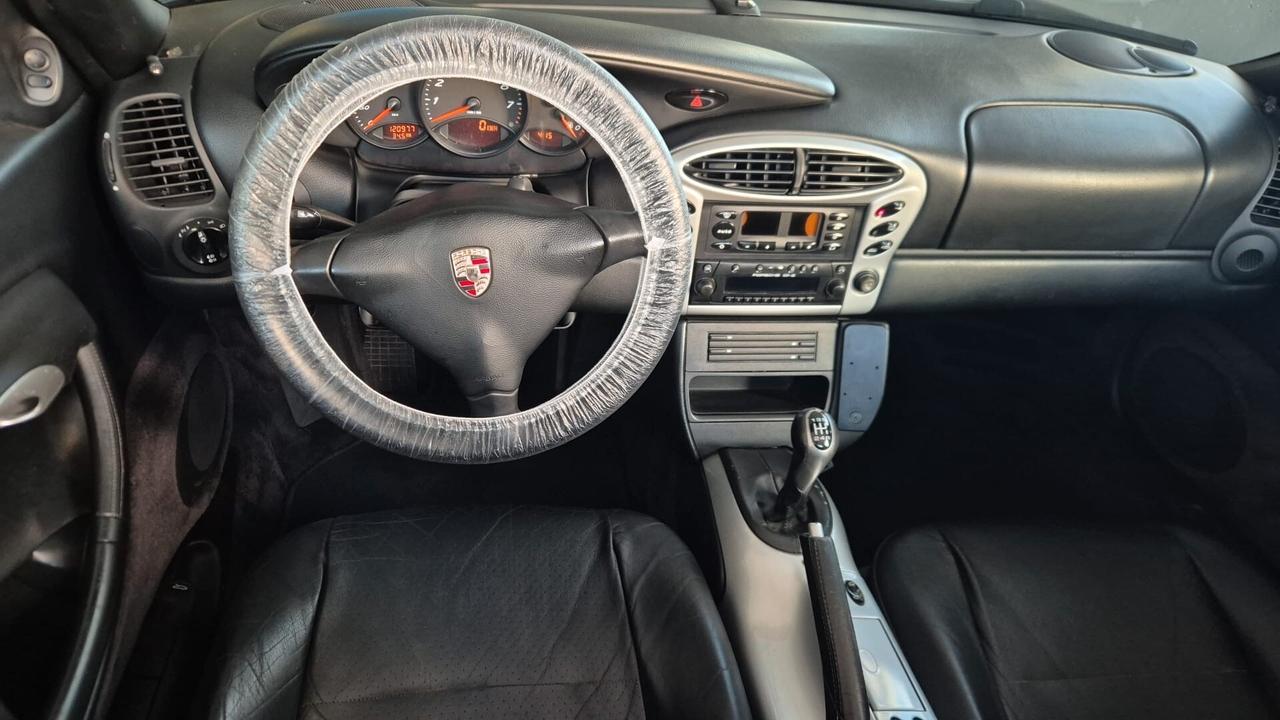 Porsche Boxster 2700 cc