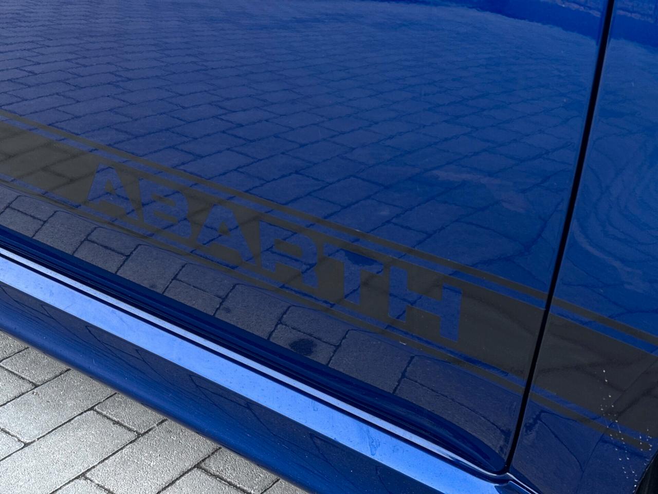 Abarth 595 1.4 Turbo T-Jet 165 CV Turismo 70° ANNIVERSARY SABELT FULL