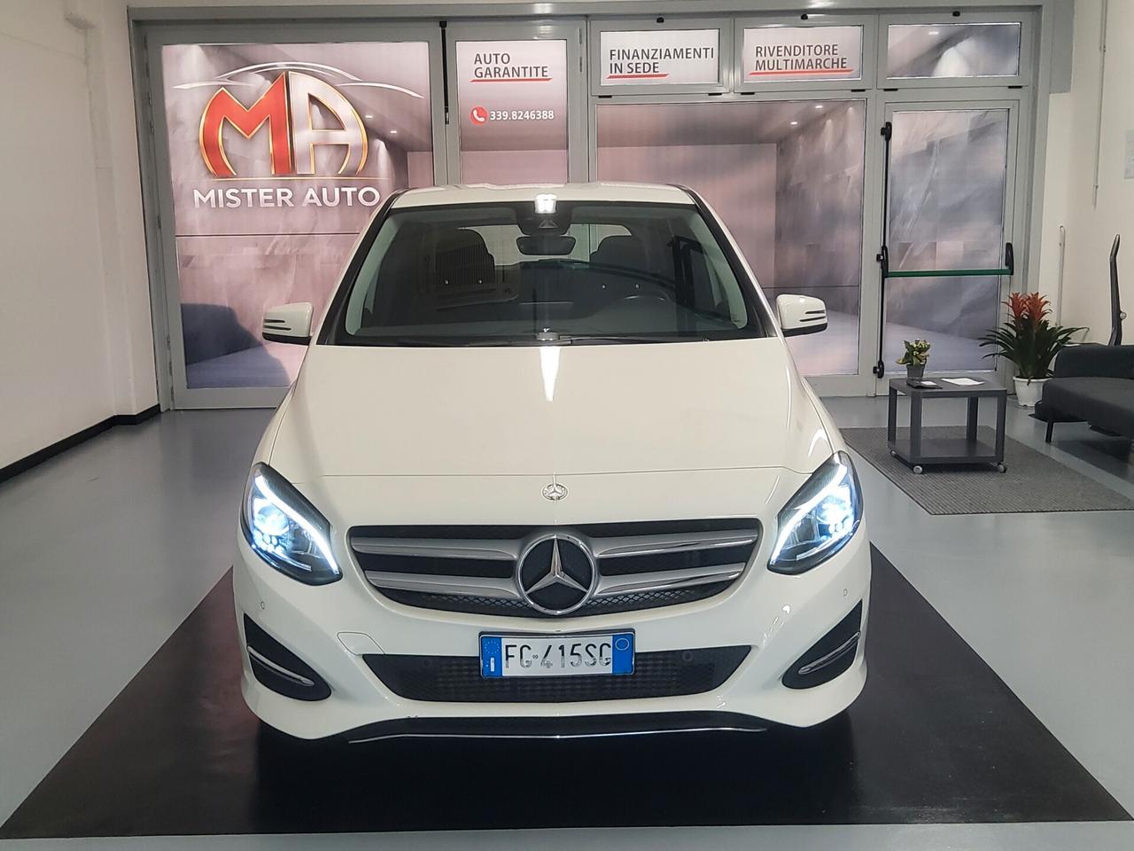 Mercedes-benz B 180 Premium