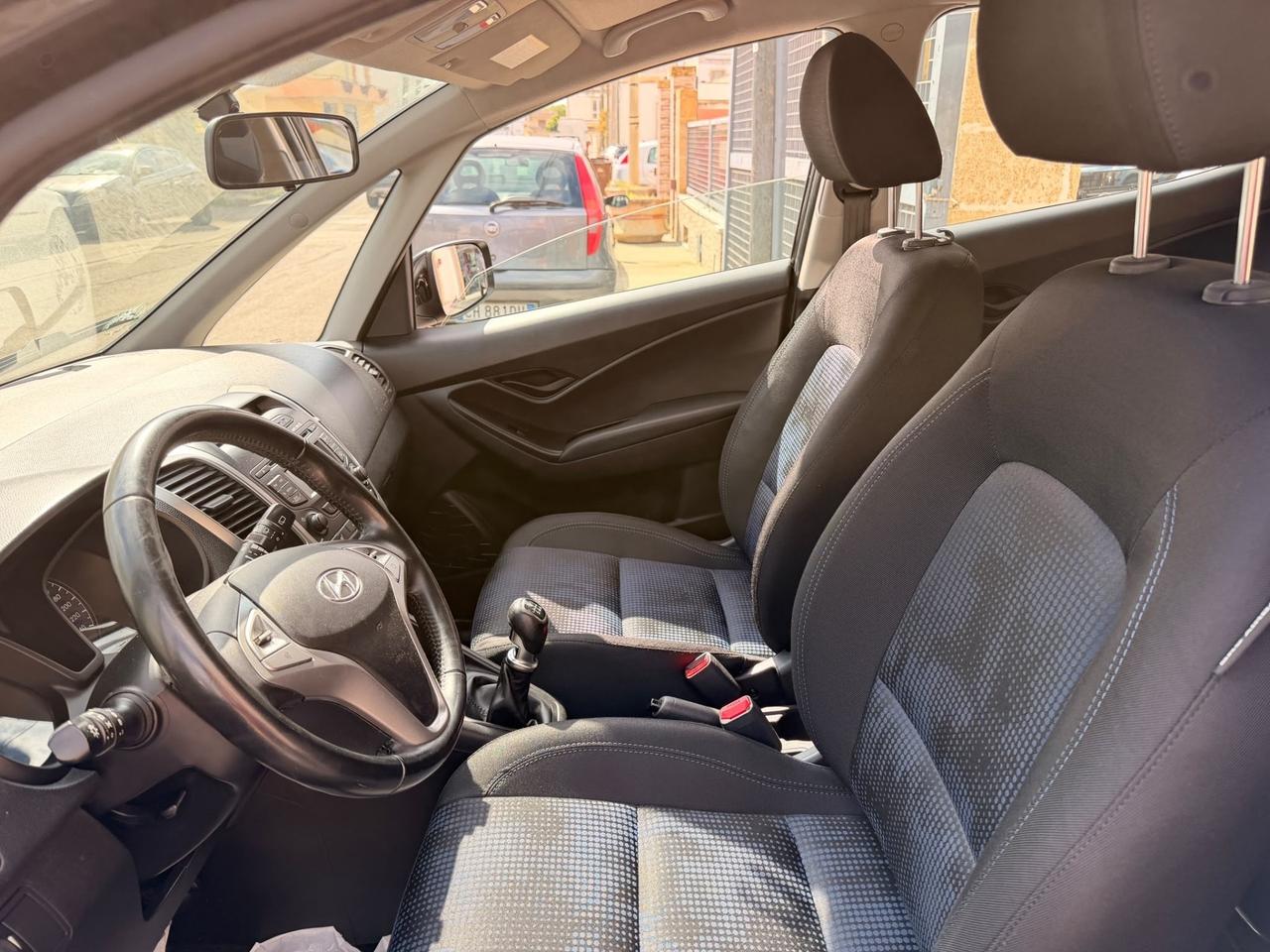 Hyundai iX20 1.4 CRDI 90 CV Comfort-2012