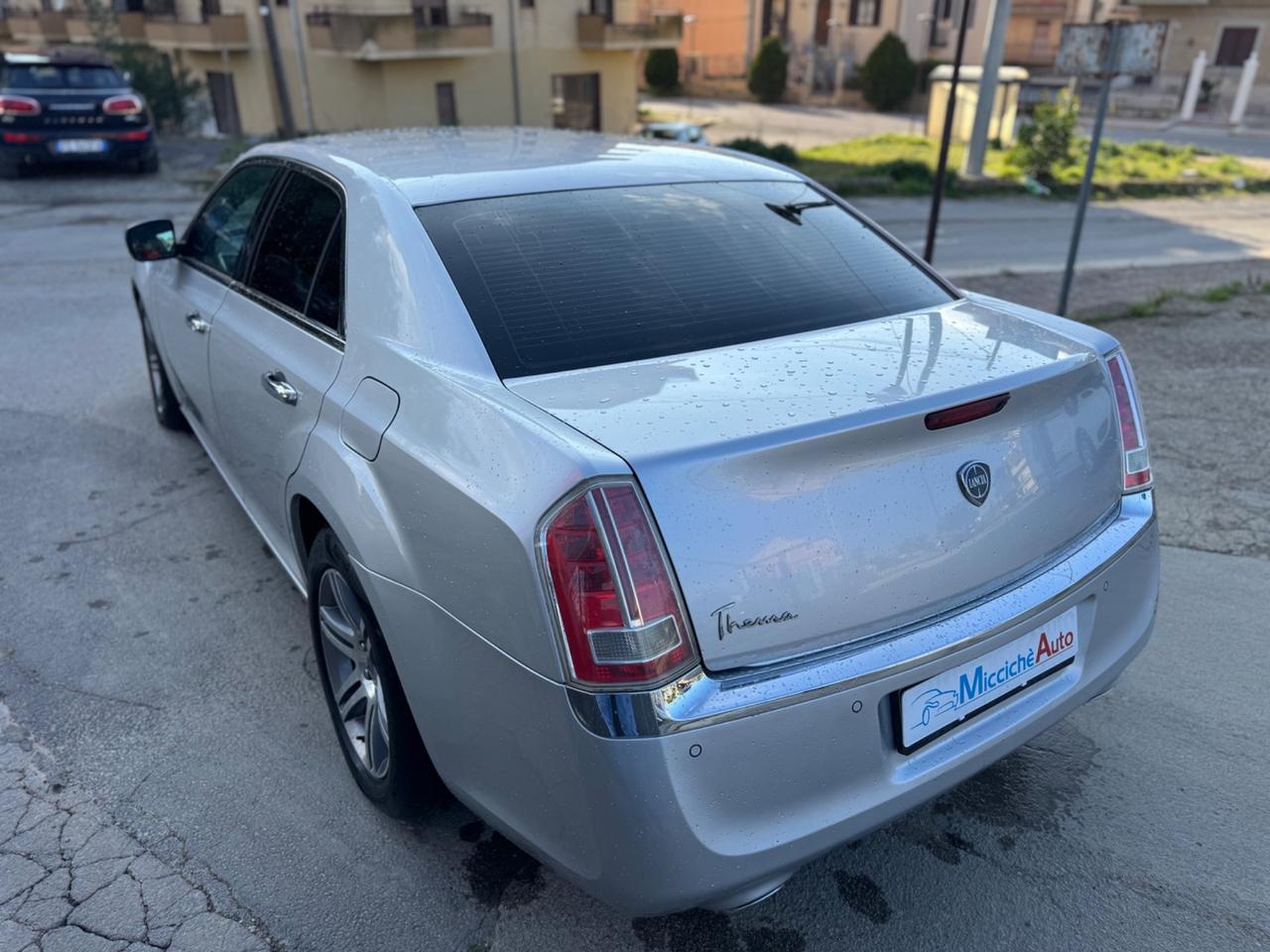 LANCIA THEMA 3.0 MJT II 240 CV PLATINUM EDITION