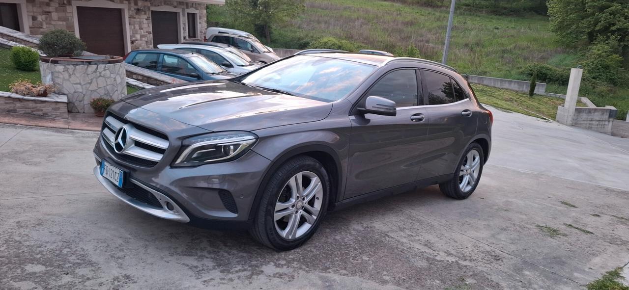 Mercedes-benz GLA 200 d Automatic Business