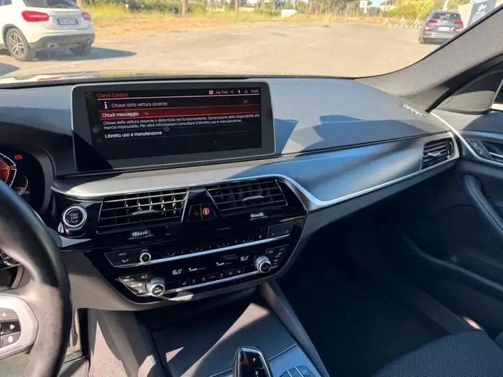 Bmw 520 520d mhev 48V Touring Msport