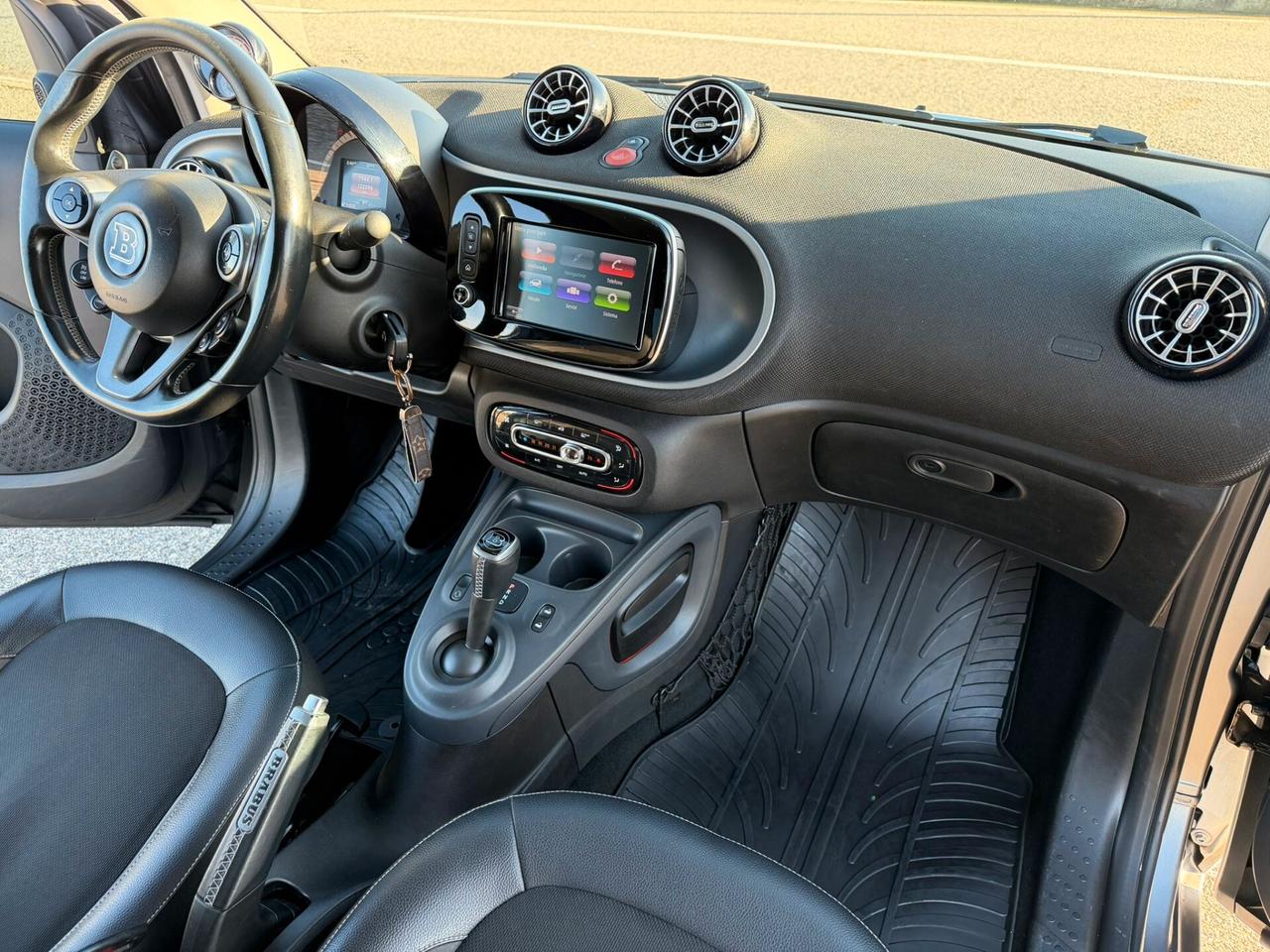 Smart ForTwo 90 0.9 T twinamic cabrio Cherrywhite