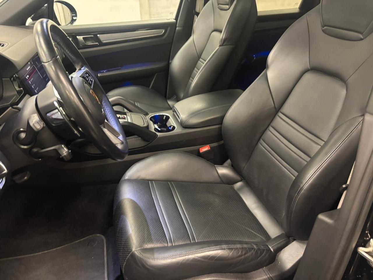 Porsche Cayenne Coupé 3.0 V6 E-Hybrid Platinum Edition