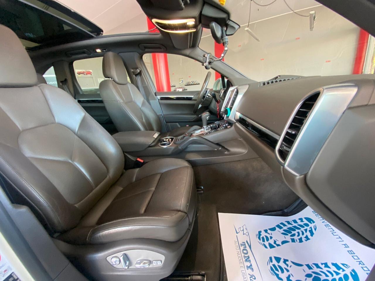 Porsche Cayenne 250CV 3.0 Diesel