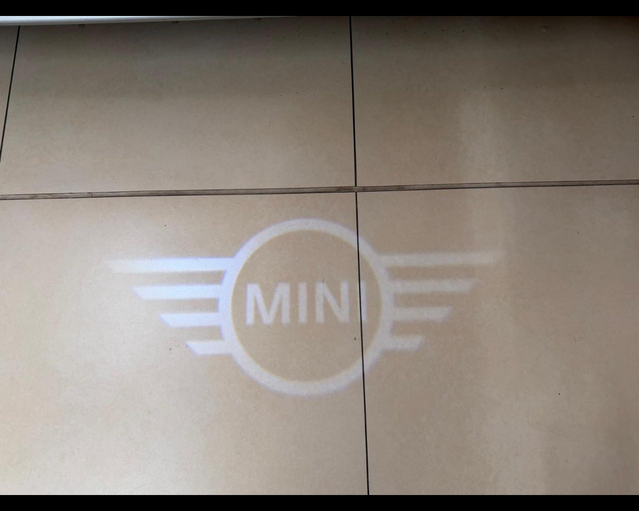 MINI Mini Countrym.(F60) - Mini 2.0 Cooper D Business Countryman