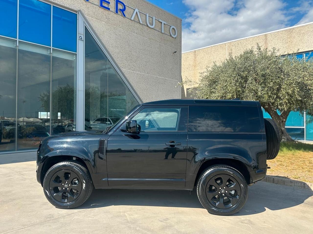 Land Rover Defender 90 X-Dynamic SE offerta T-Stock prezzo imperdibile