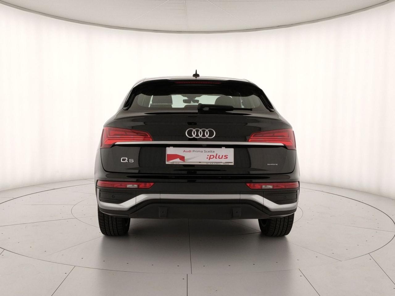 Audi Q5 sportback 40 2.0 tdi mhev 12v s line plus quattro s-tronic