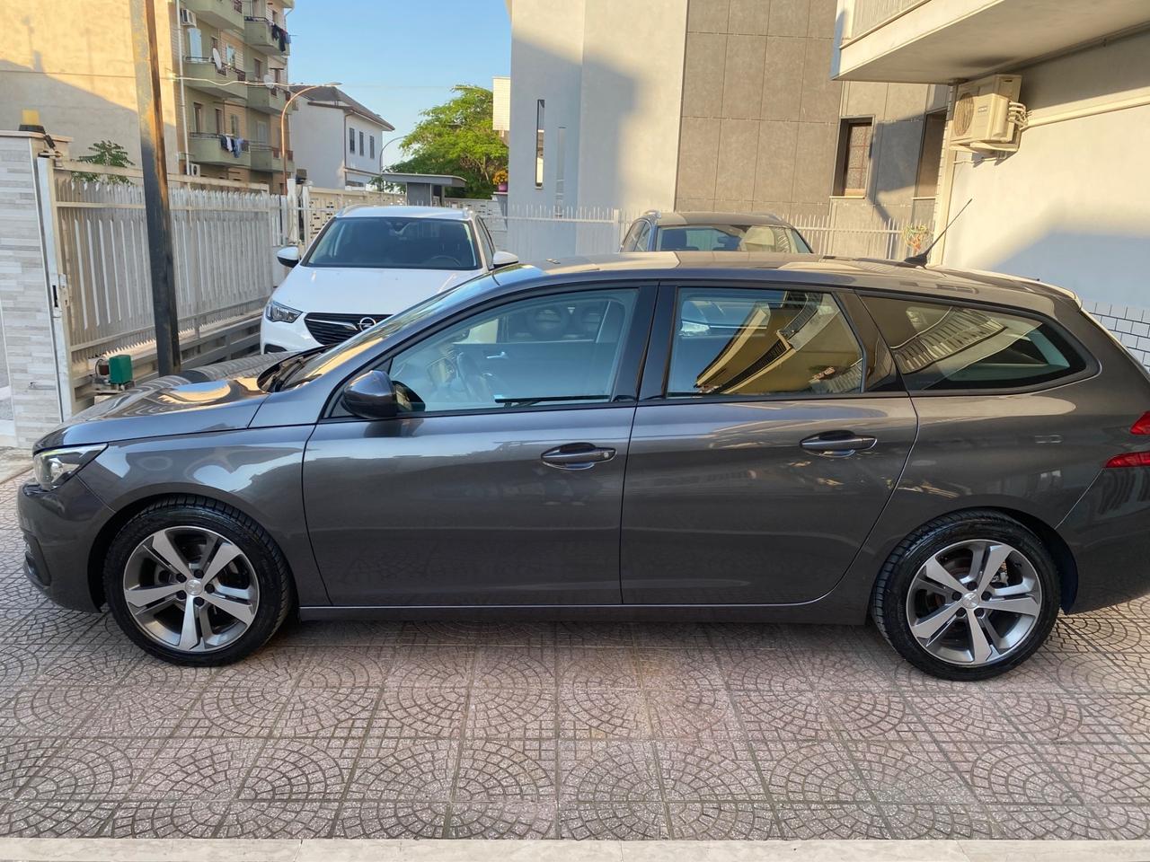 Peugeot 308 BlueHDi 130 S&S SW Active
