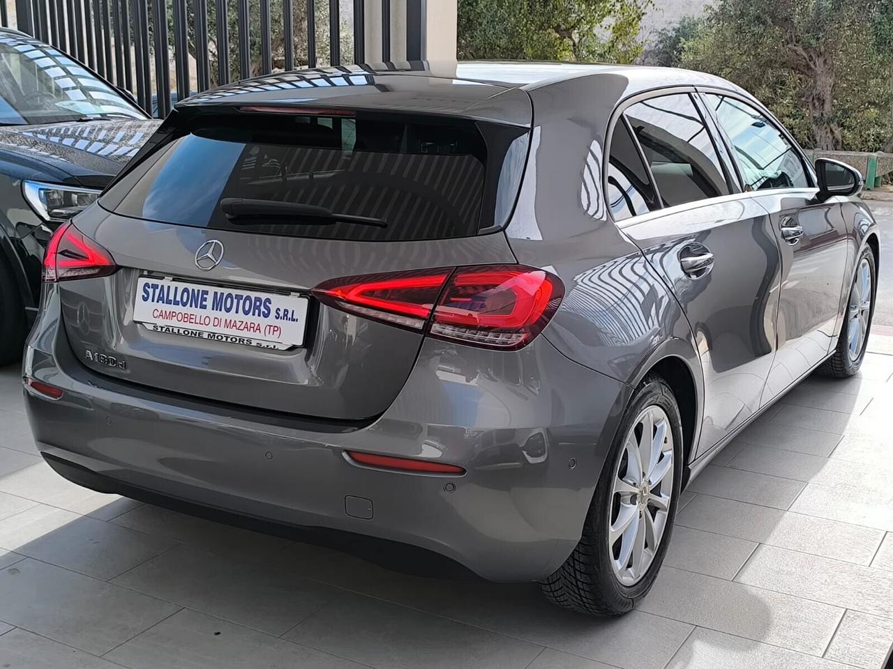 Mercedes A 180d Auto Business 2.0 cc 116 cv 2021