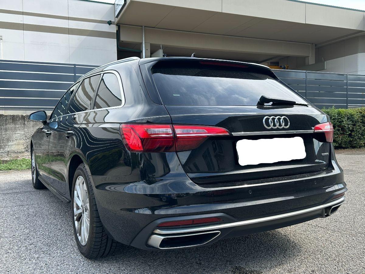 AUDI - A4 Avant - 40 TDI quattro S tr. Bus. Adv.