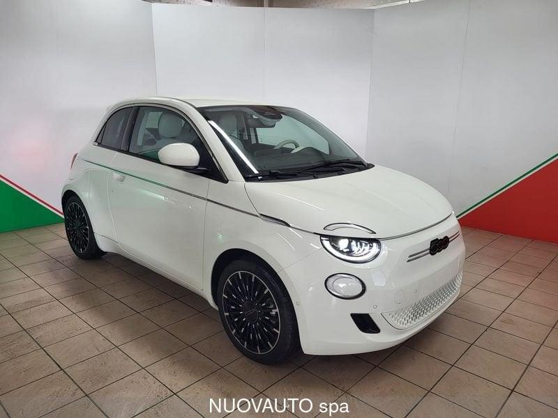FIAT 500 Electric La Prima 3+1 118cv