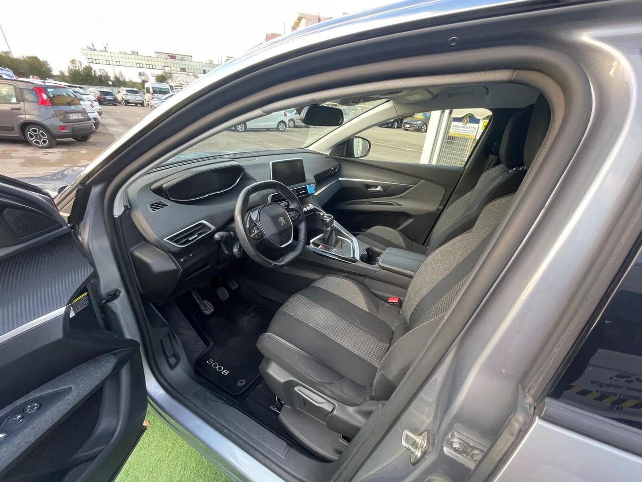 Peugeot 3008 BlueHDi 130 S&S EAT8 Active Pack