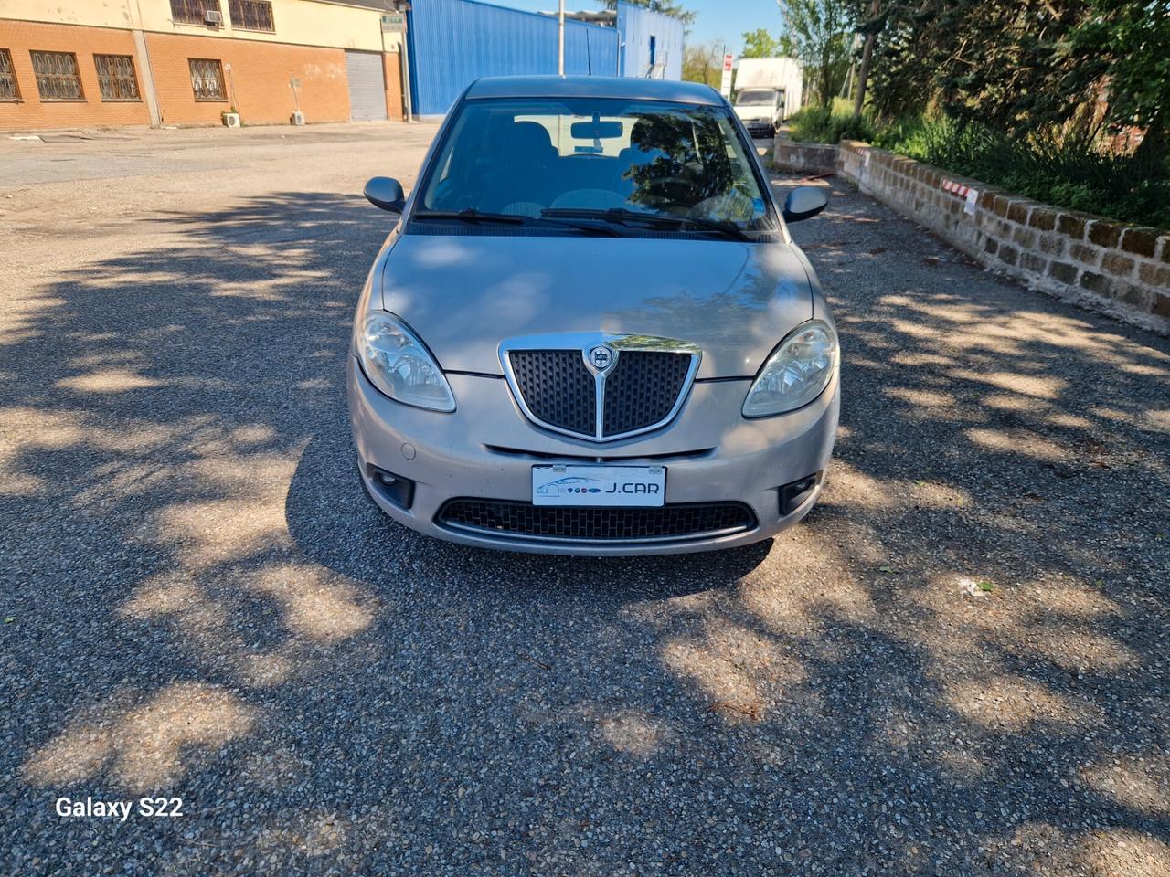 Lancia Ypsilon Benzina per neopatentati