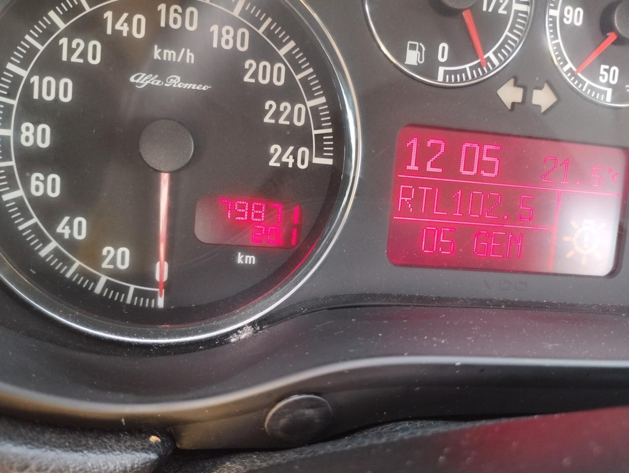 Alfa Romeo 147 1.6 (105) 5 porte Distinctive