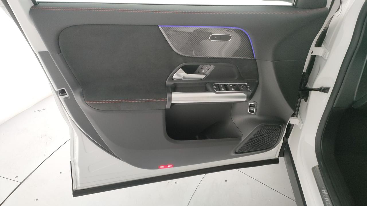 Mercedes-Benz GLA 200 d automatic