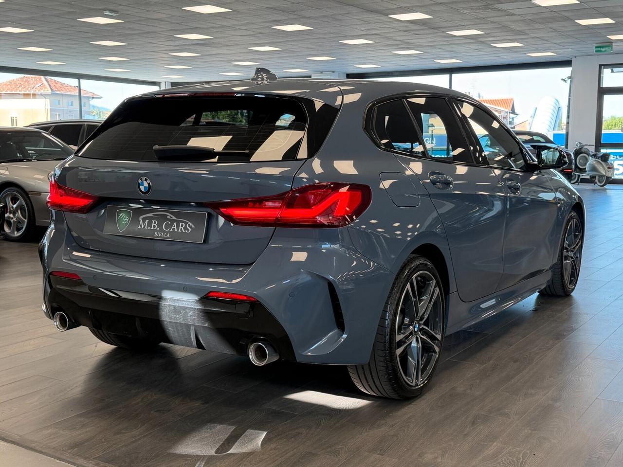 Bmw 118 118d 5p. Msport