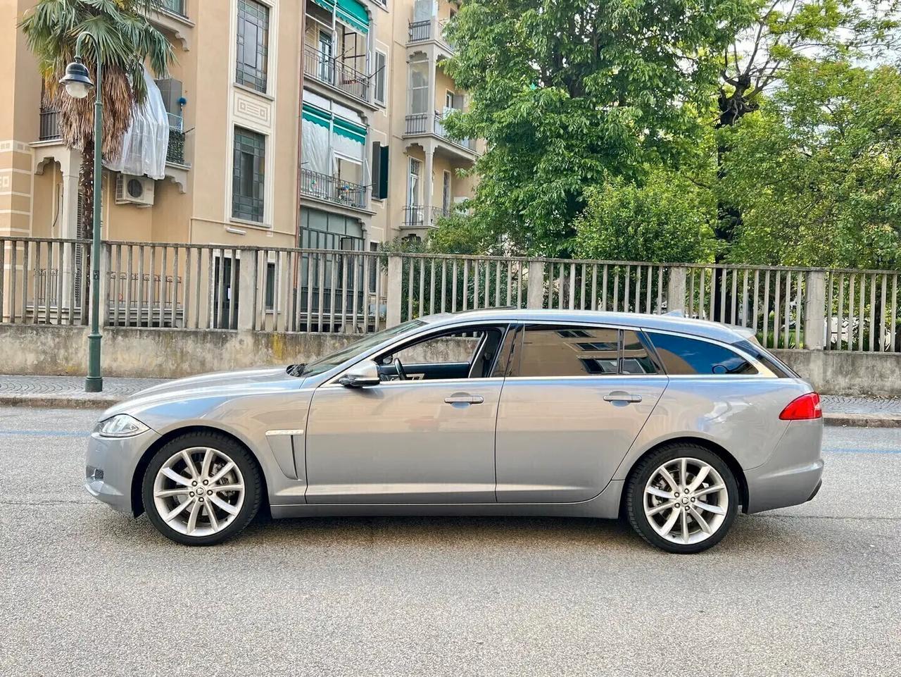 Jaguar XF Sportbrake 3.0 D V6 Premium Luxury