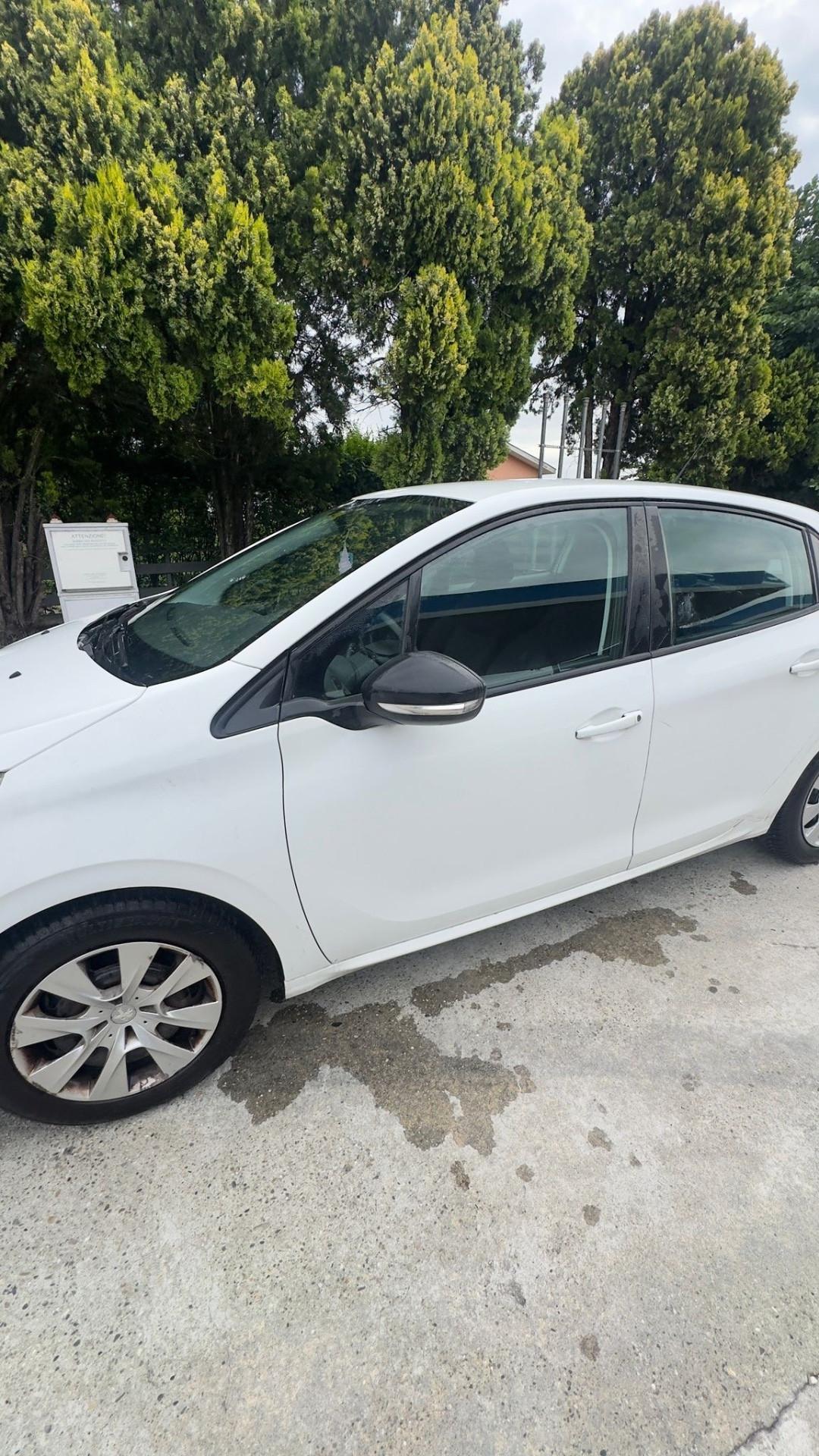 Peugeot 208 1.2 VTi 82 CV 5 porte Access