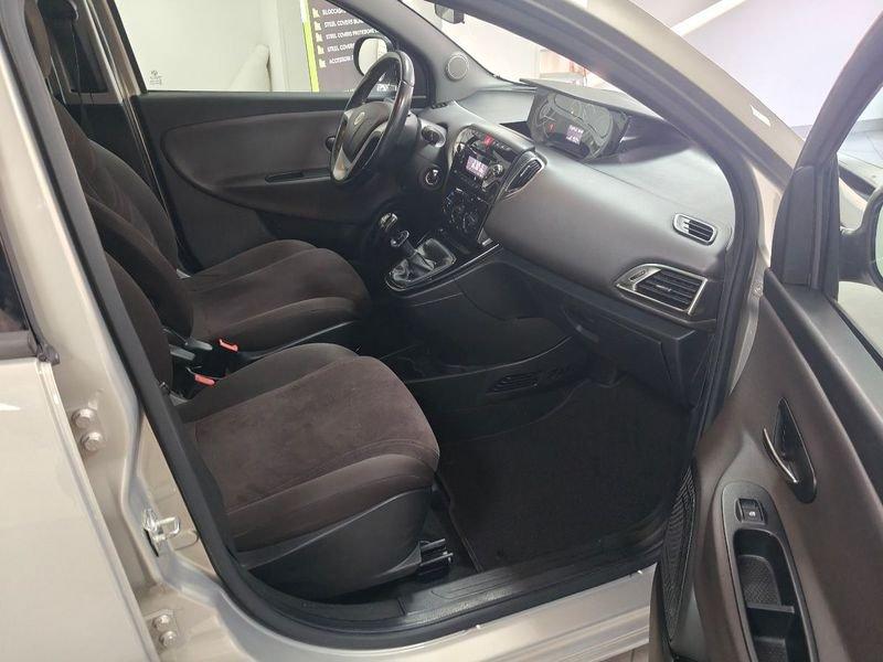 Lancia Ypsilon Ypsilon 1.2 69 CV 5 porte GPL TETTO APRIBILE