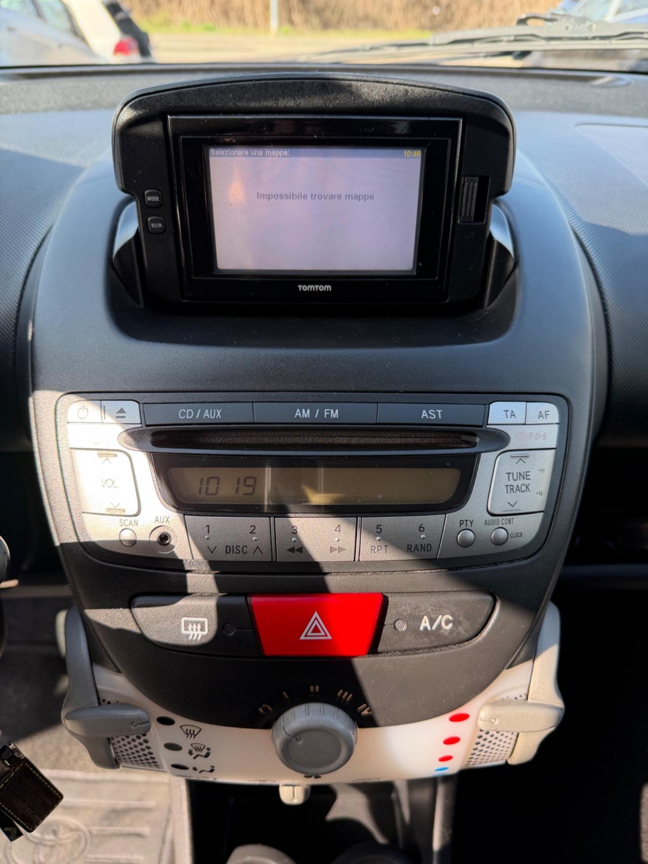 Toyota Aygo 1.0 12V VVT-i 5 porte Connect