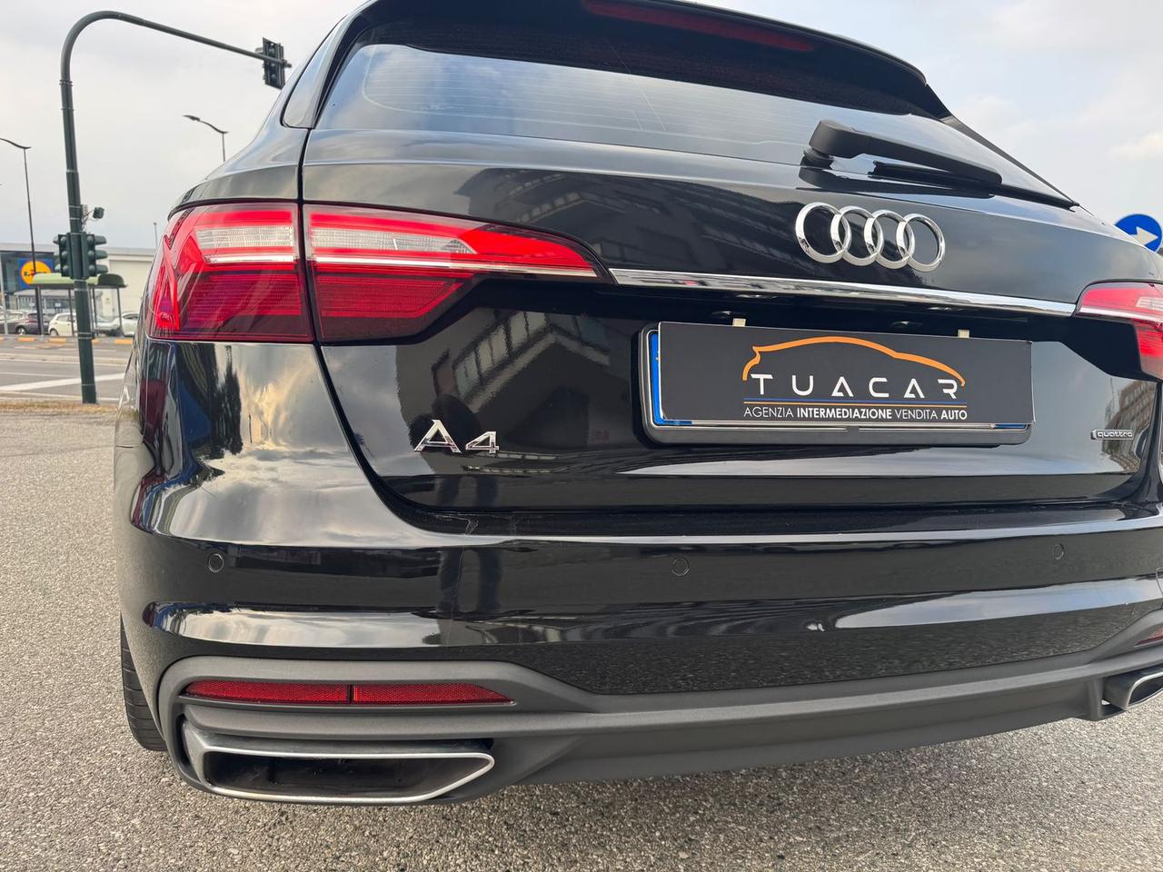 Audi A4 Business Advanced 2.0 40 TDI *PROMO #7349