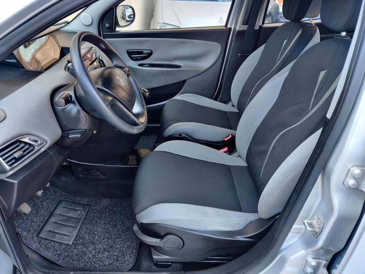 Lancia Ypsilon 1.2 Benzina