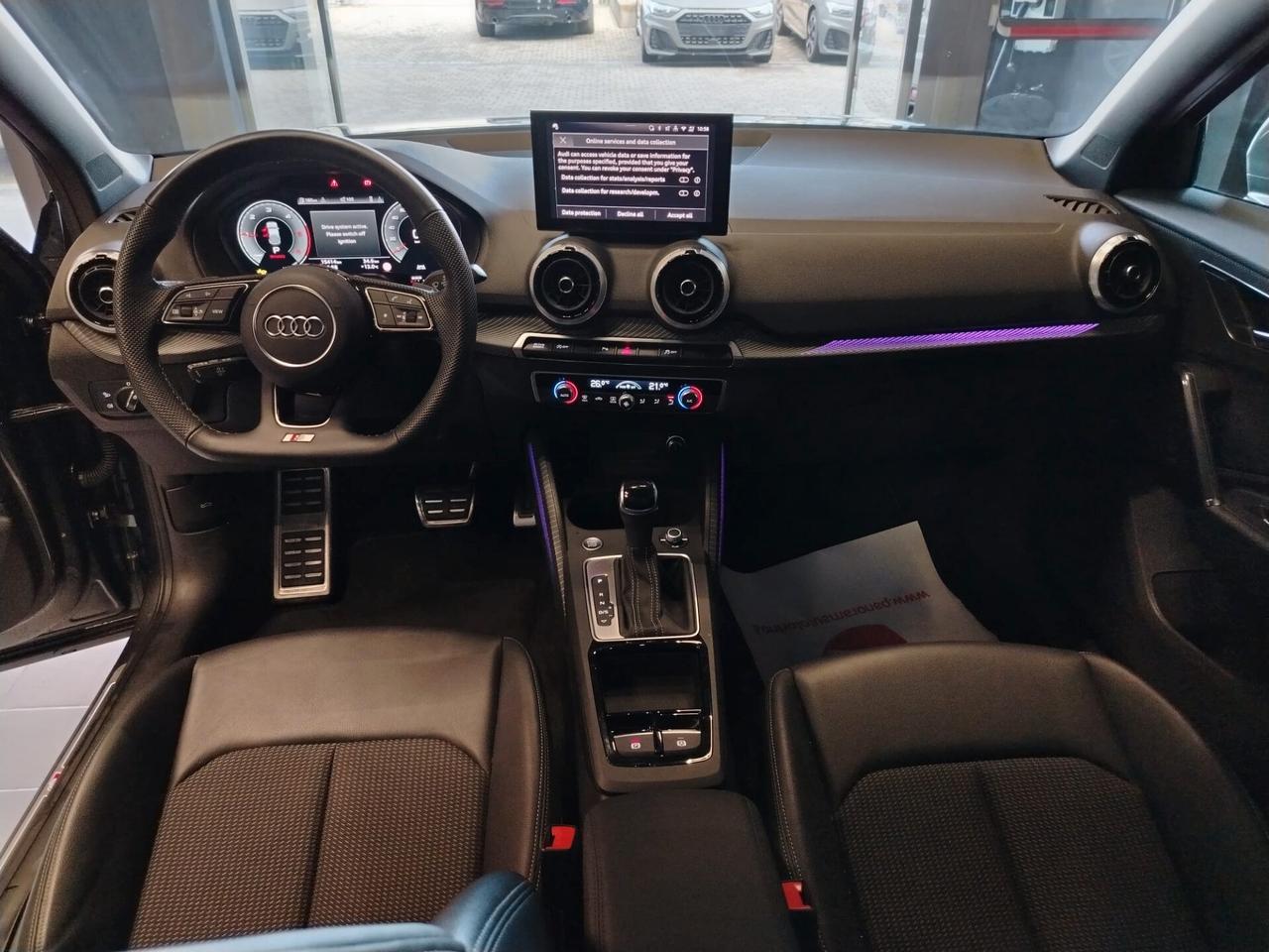 AUDI Q2 Q2 35 TDI S tronic Identity Black