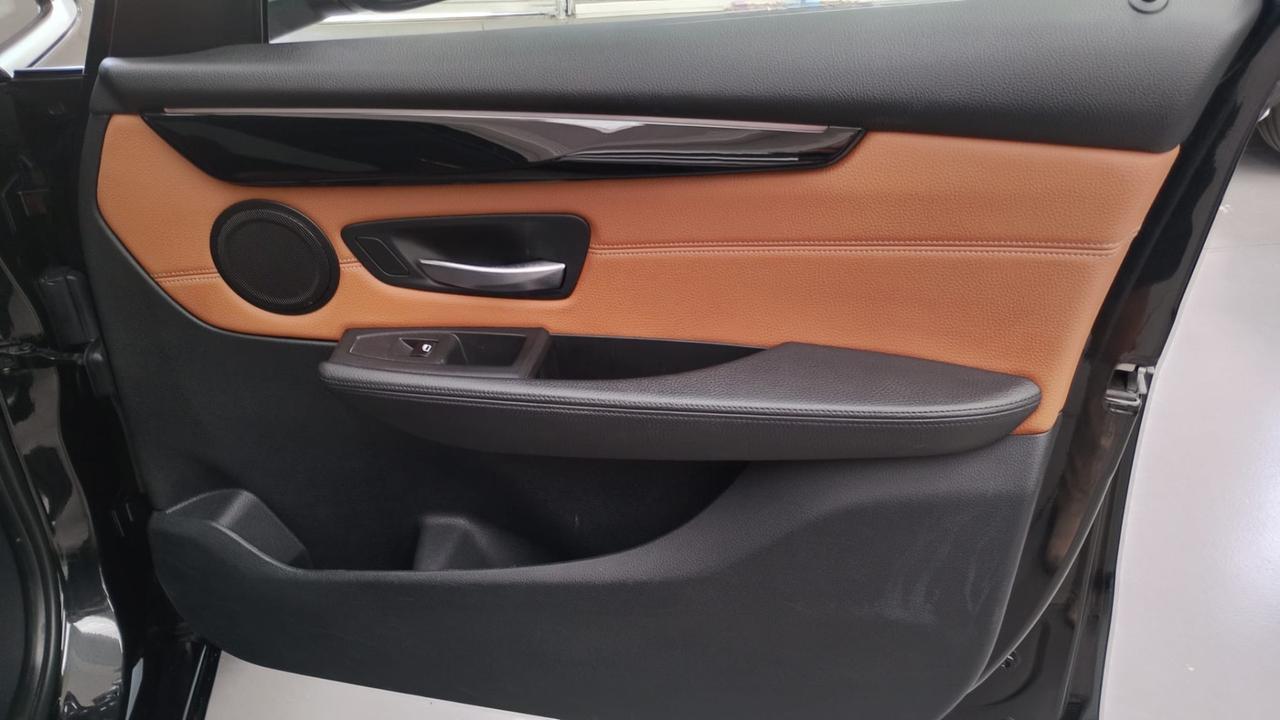 Bmw 2er Active Tourer 218d Luxury