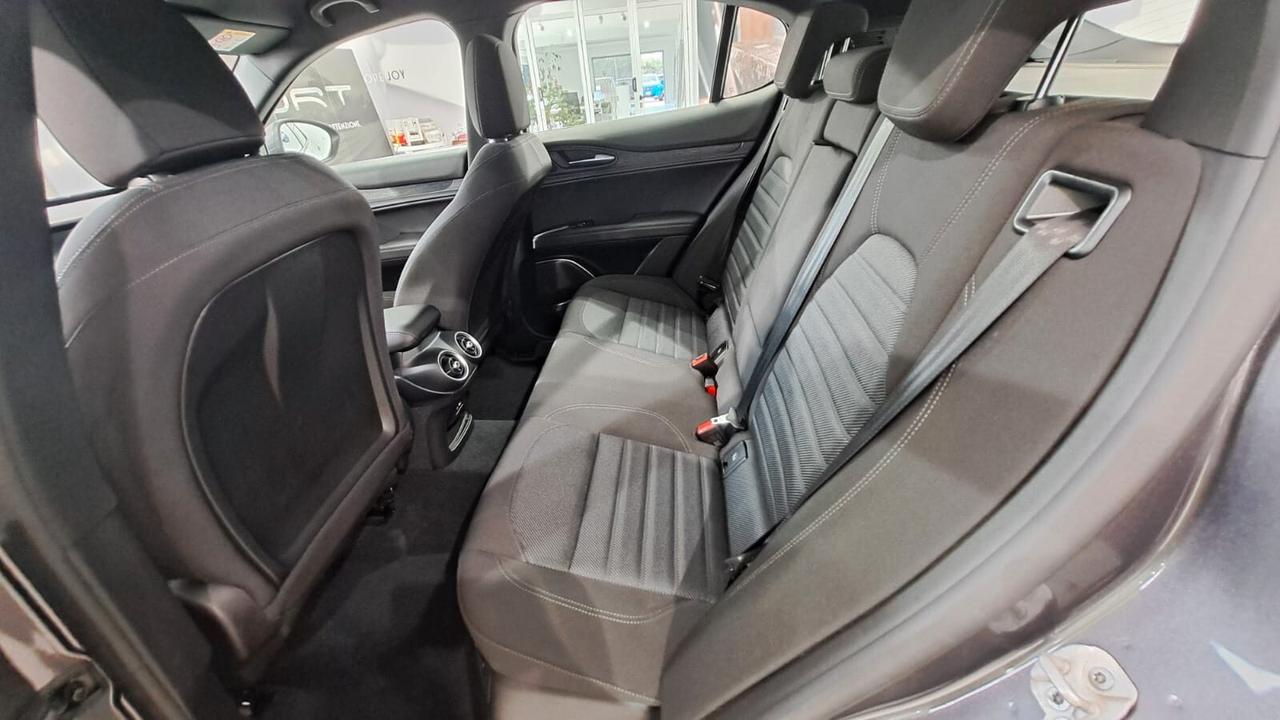 Alfa Romeo Stelvio 2.2 Turbodiesel 160 CV AT8 RWD Business