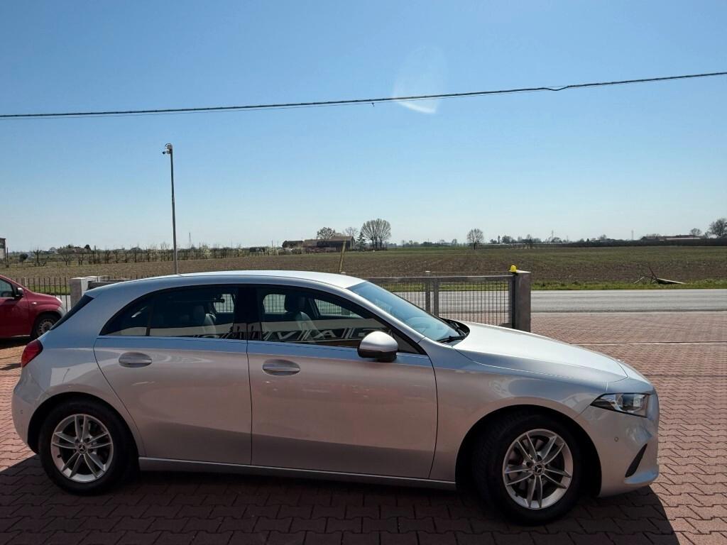 Mercedes-benz A 180 d Automatic Premium