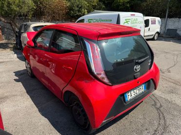 Toyota Aygo 1.0 Benz. Incidentata 5 porte x-cool