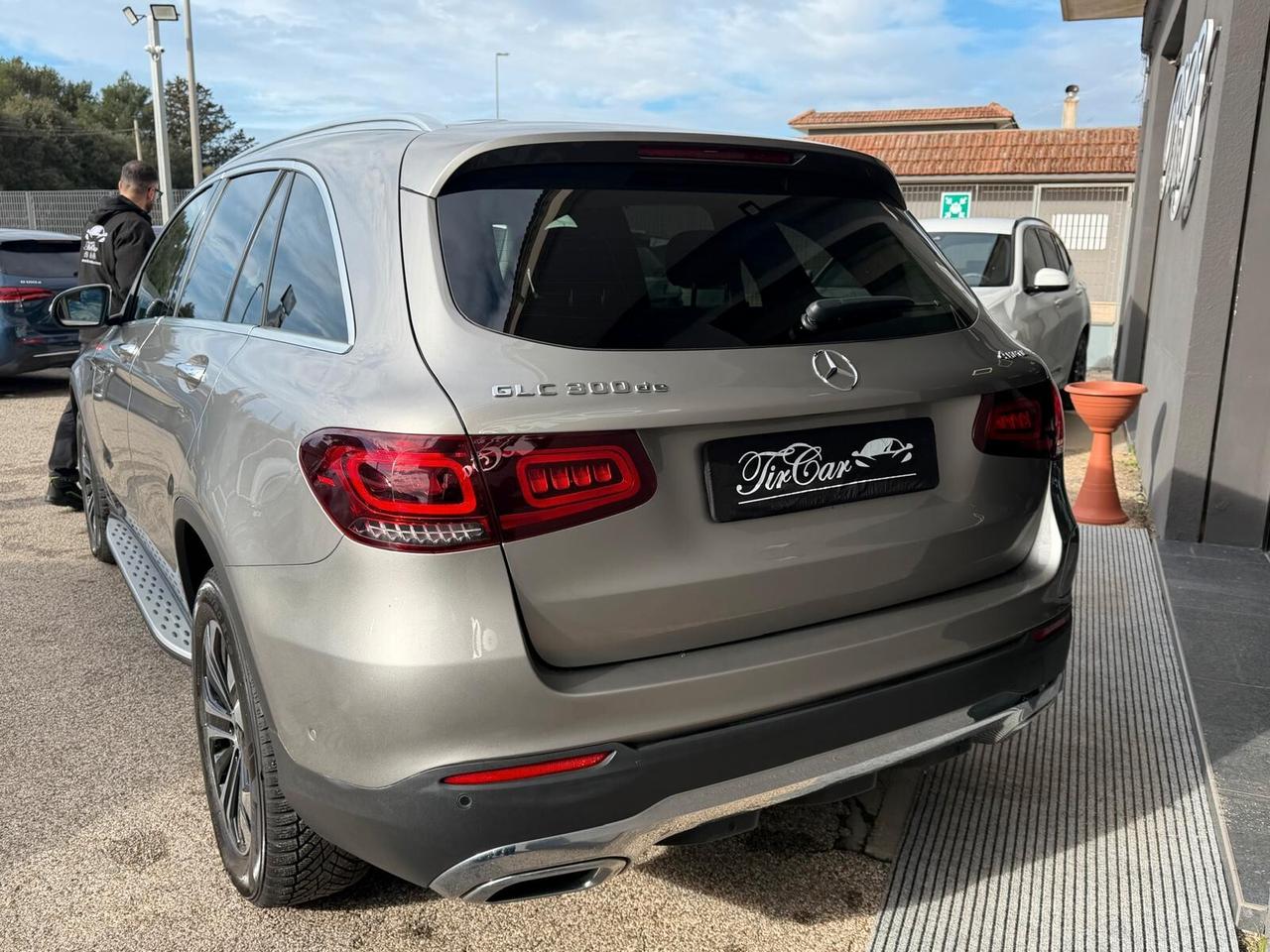 MERCEDES GLC 300DE SPORT 4MATIC 2.0 EQ POWER 194CVPELLE NAVI CAM ANNO 2022