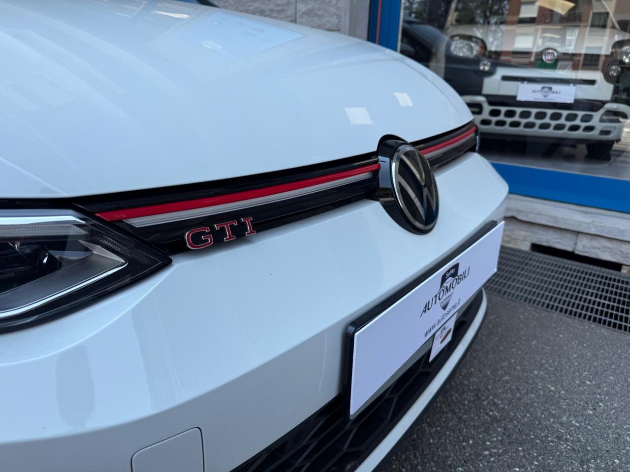 Volkswagen Golf GTI 2.0 TSI DSG PERFORMANCE