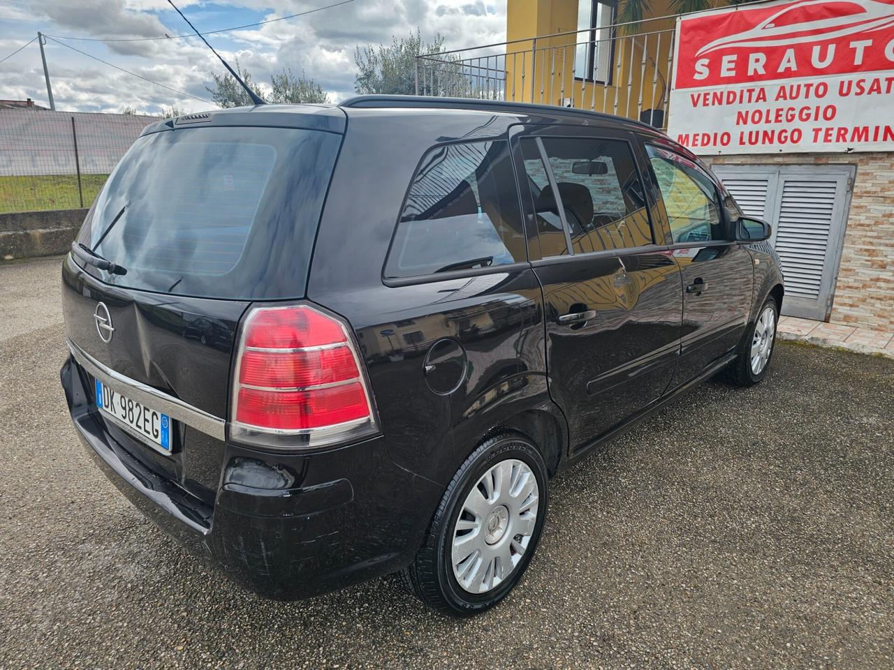 Opel Zafira 1.6 16V ecoM 94CV Club