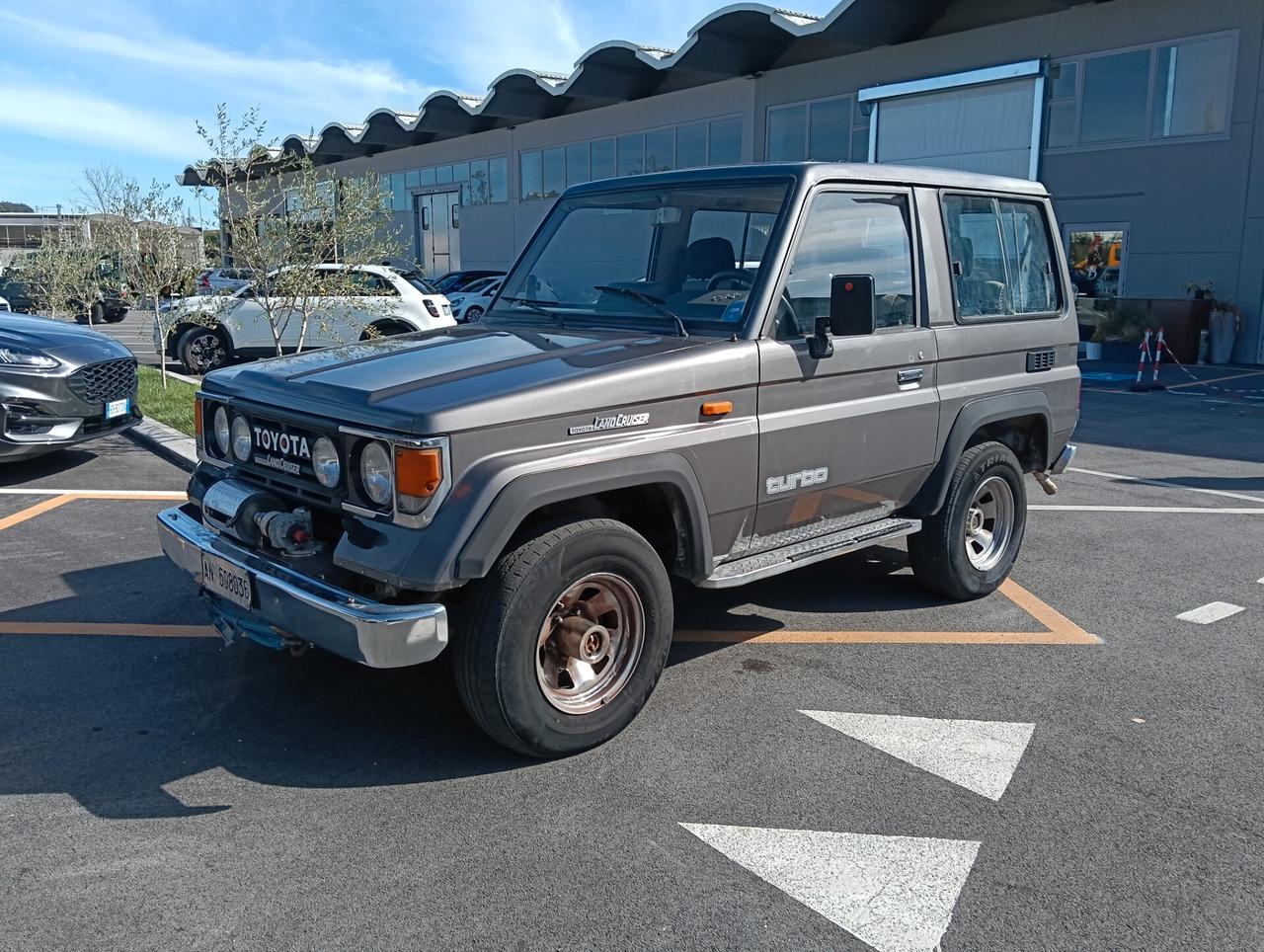 Toyota Land Cruiser II 2.4 turbodiesel SW LJ70 LX
