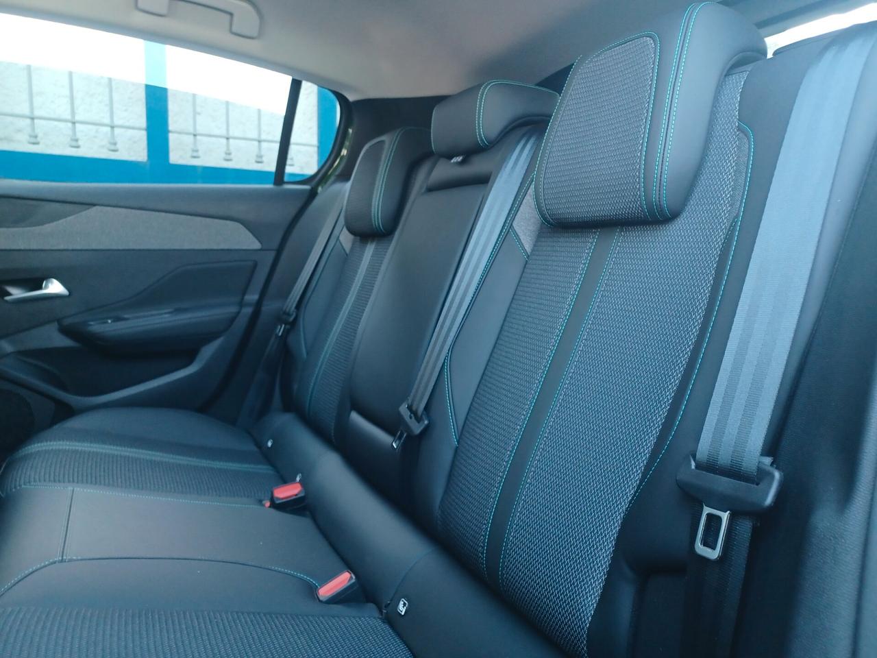Peugeot 308 BlueHDi 130 Allure Pack solo 60000 km