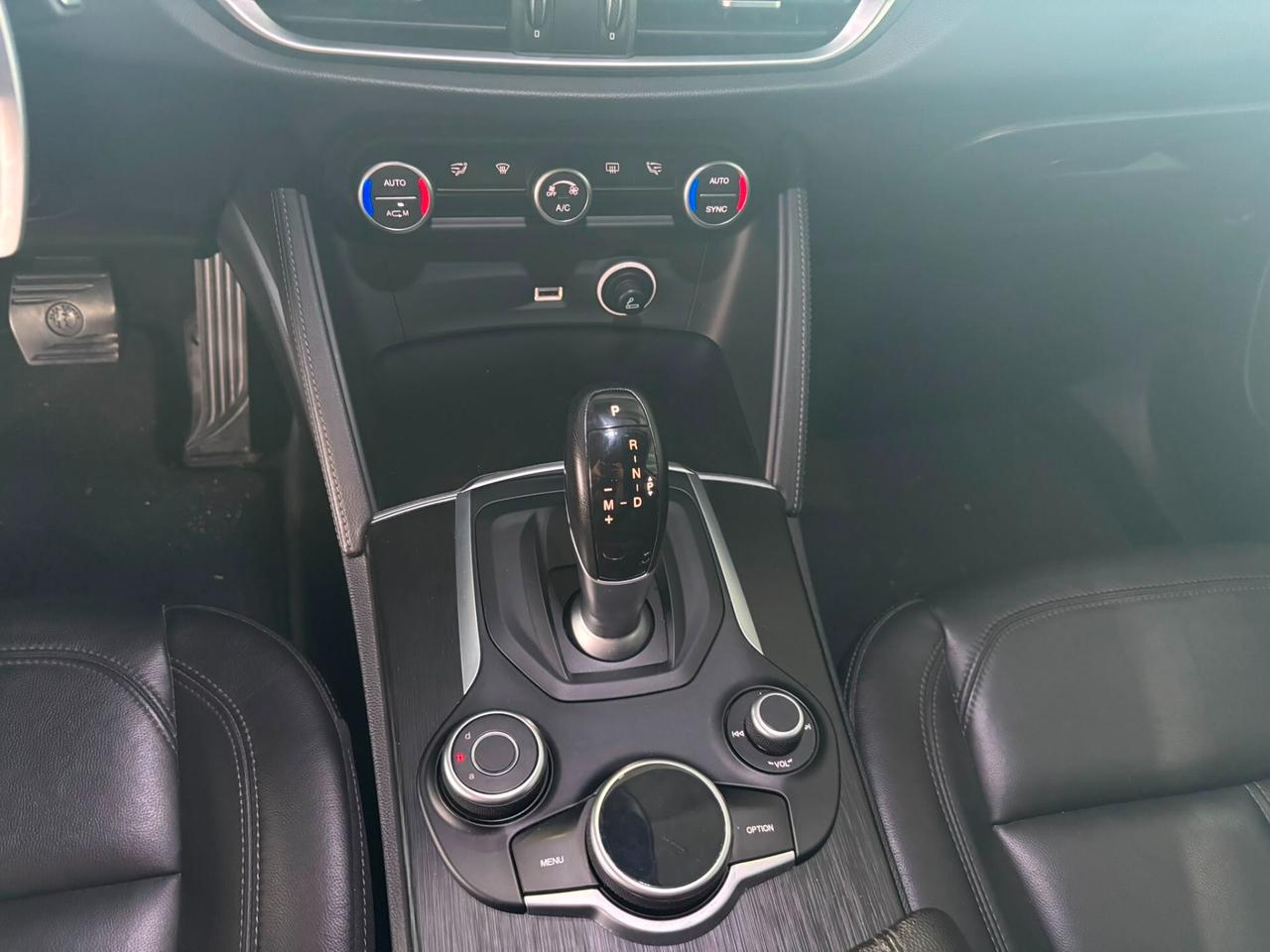 Alfa Romeo Stelvio 2.2 Turbodiesel 210 CV AT8 Q4 Executive