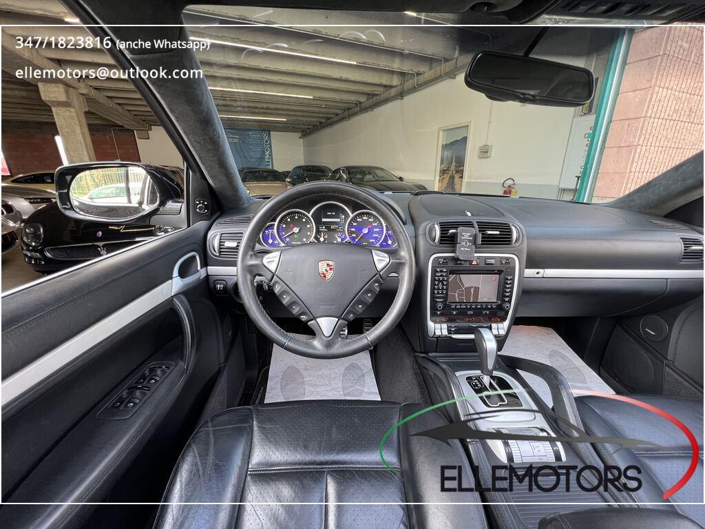 Porsche Cayenne 4.8 Turbo Tiptronic