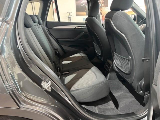 BMW X1 sdrive18d Business auto my18