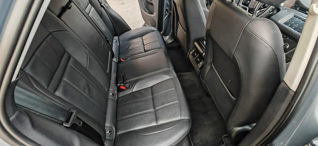 Land Rover Range Evoque 1.5 I3 PHEV 300 CV AWD Auto SE