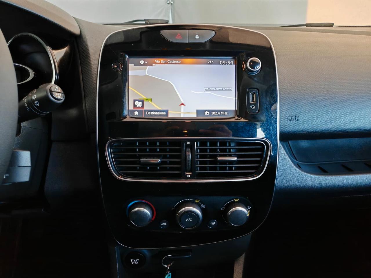 Renault Clio TCe 12V 90CV Start&Stop 5 porte Energy Duel2