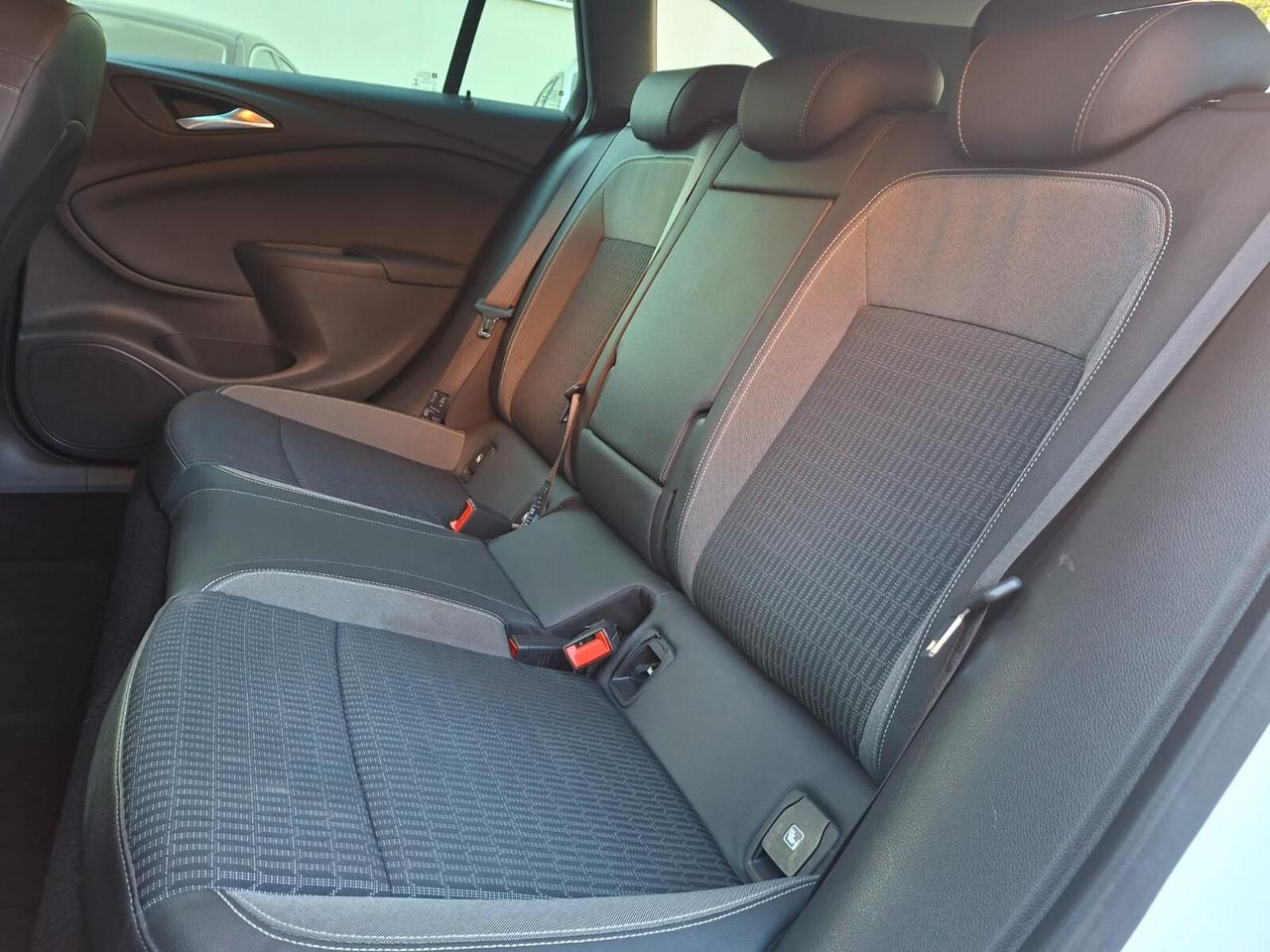 Opel Astra 1.5 CDTI 105 CV Ultimate