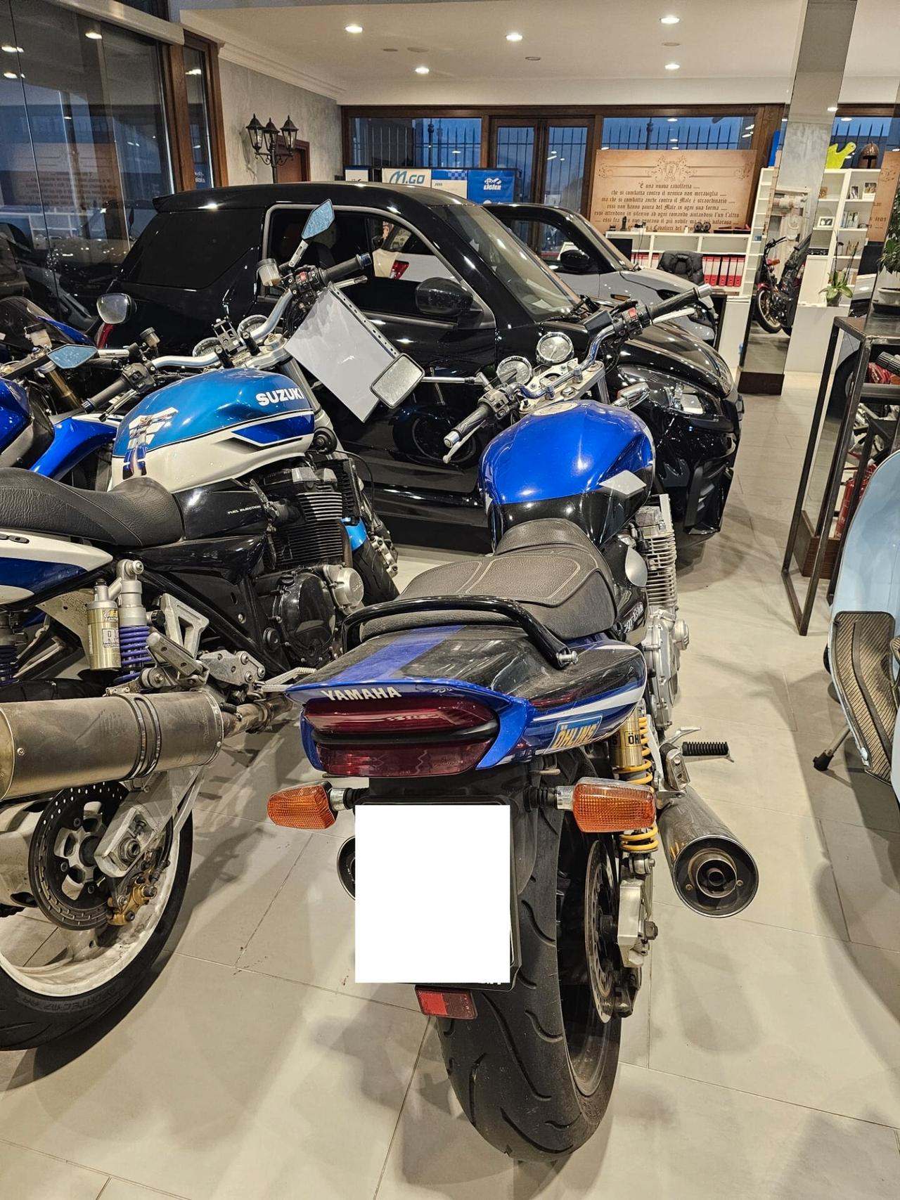 Yamaha XJR 1300