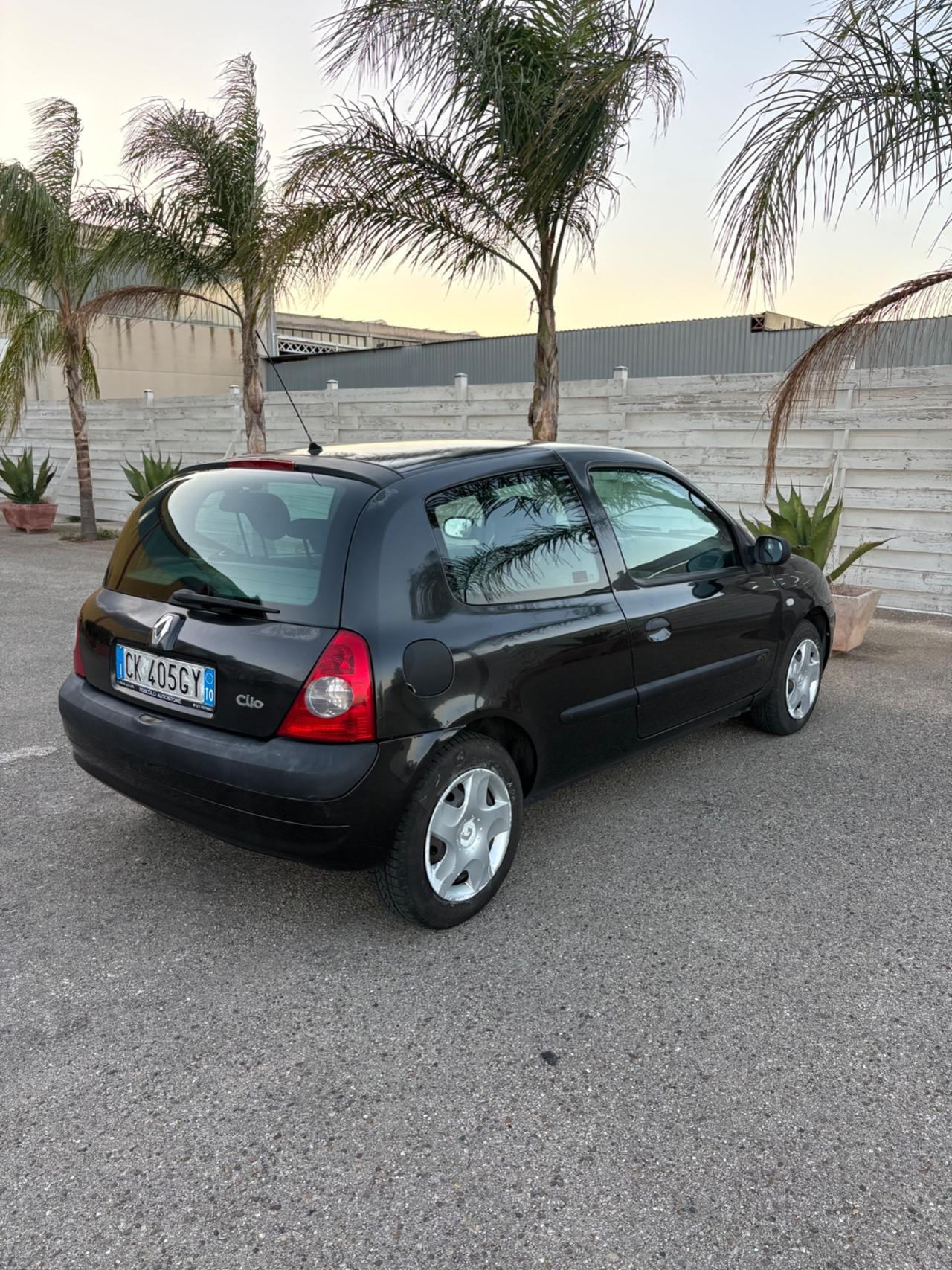 Renault Clio 1.5 dCi 3 p. Motore ottimo