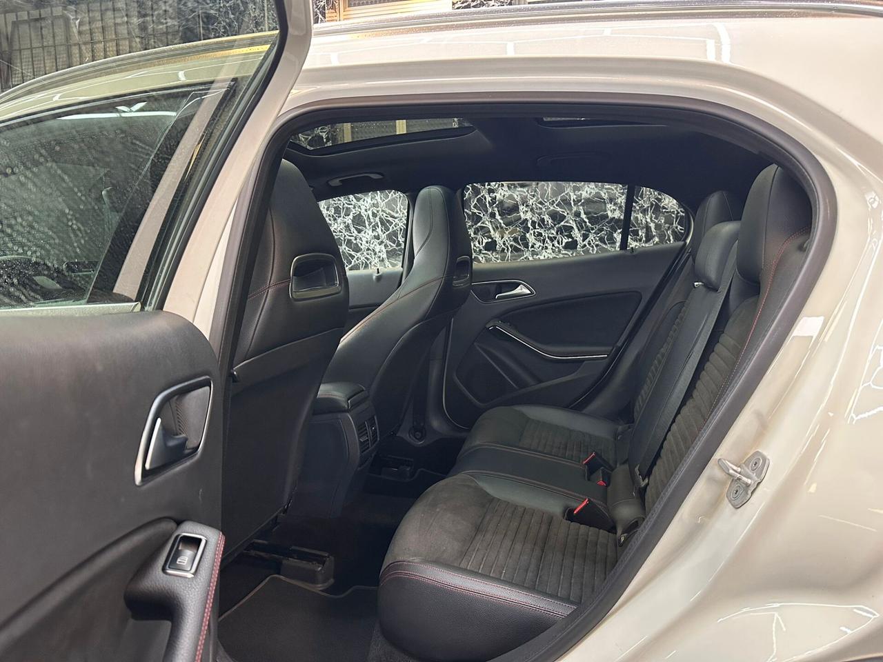 Mercedes-benz GLA 200 d Premium AMG